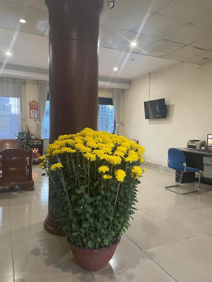 Hung Vuong Hotel Плейку Екстер'єр фото